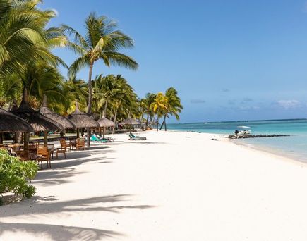 Paradis Beachcomber Golf Resort & Spa
