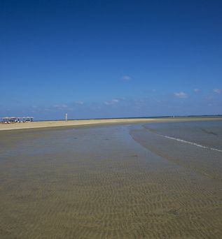 Lahami Bay Beach Resort & Gardens