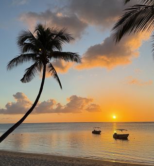 Paradis Beachcomber Strand Sonnenuntergang