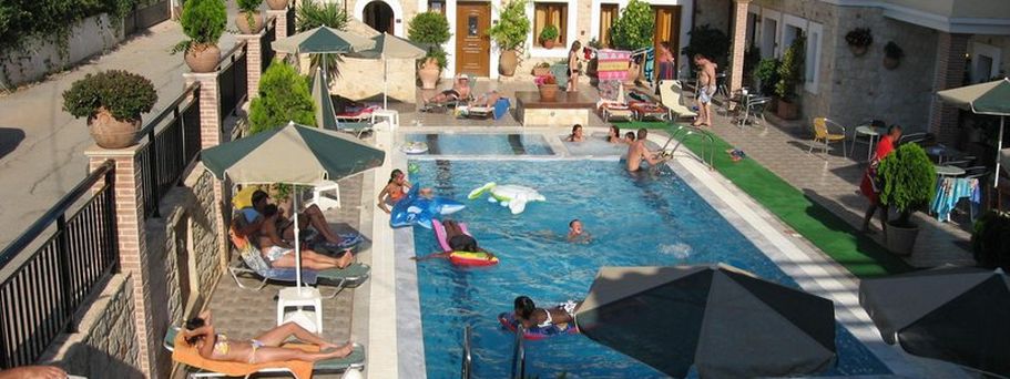 Apollo City Hotel