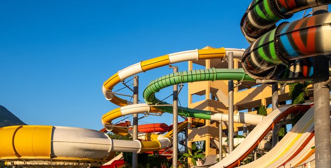 Großer bunter Aquapark