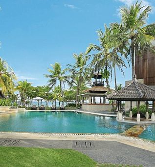 Candi Beach Resort & Spa