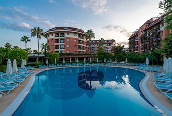 Palmeras Beach Hotel