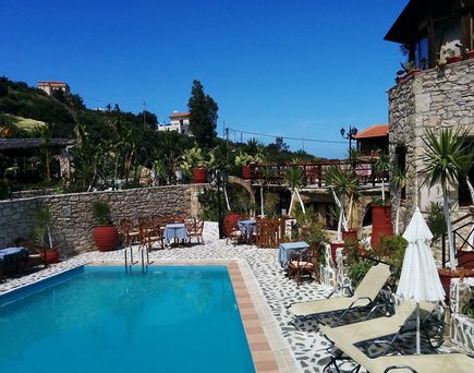 Stone Village Petrino Horio