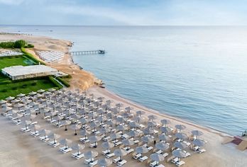 Sirena Beach Resort & Spa