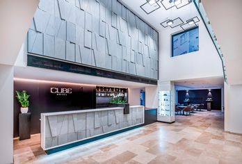 Hotel CUBE