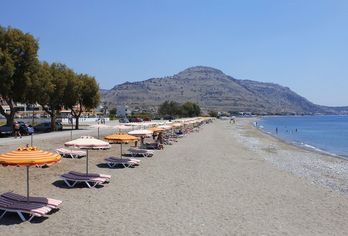 Kamari Plus Hotels