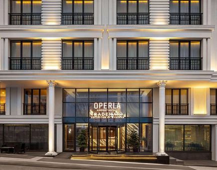 Operla Airport Hotels, Trademark Collection by Wyndham
