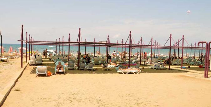 Serenis Hotel