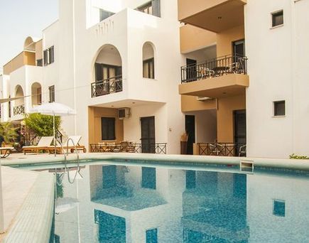 Nami Hotel & Suites