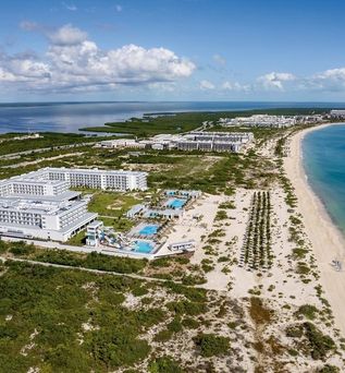 Hotel Riu Latino