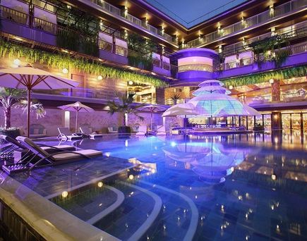 The Crystal Luxury Bay Resort