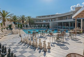 Minos Hotel