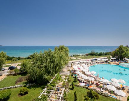 Perla Beach Holiday Club