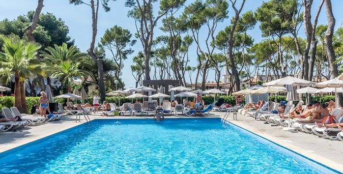 Hotel Riu Festival
