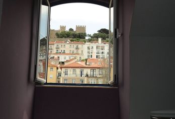Grande Pensão Residencial Alcobia
