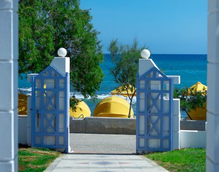Serita Beach Hotel