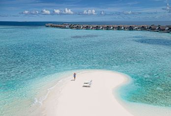 Four Seasons Resort Maldives at Landaa Giraavaru