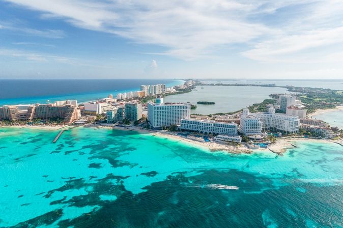 Hotels mit direktem Strandzugang von oben