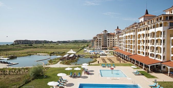 Hotel Sunrise All Suites Resort