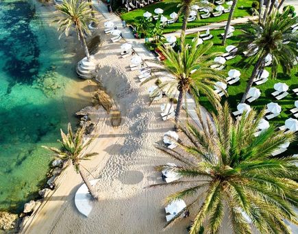 Constantinou Bros Pioneer Beach Hotel