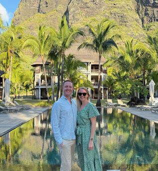 Kevin Isabell Dinarobin Beachcomber Pool Le Morne