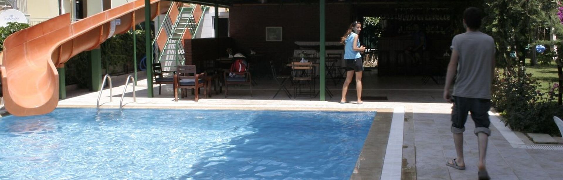 The S Apart & Suit Hotel