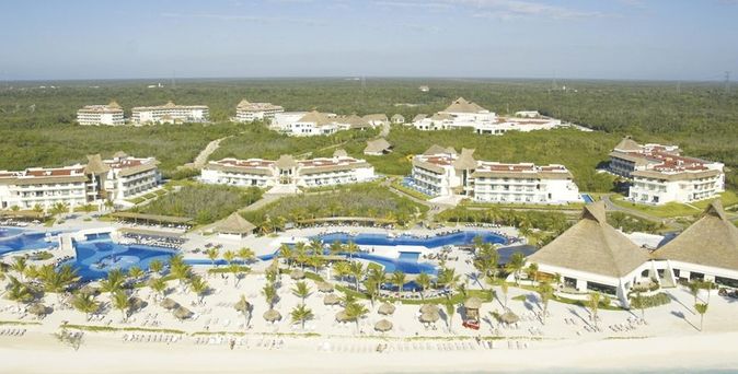 BlueBay Grand Esmeralda