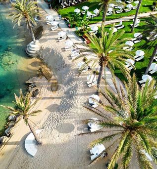 Constantinou Bros Pioneer Beach Hotel