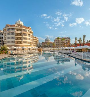 Kirman Belazur Resort & Spa