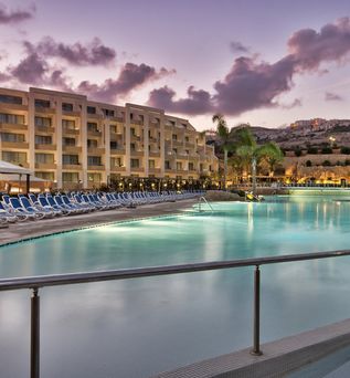 db Seabank Resort & Spa