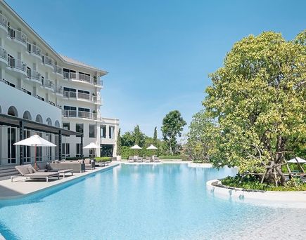 Cross Pattaya Pratamnak