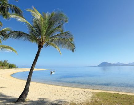 Paradis Beachcomber Golf Resort & Spa
