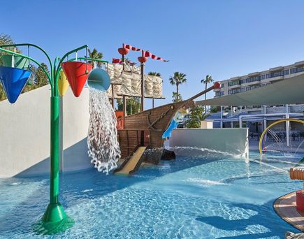 Atlantica Oasis Hotel