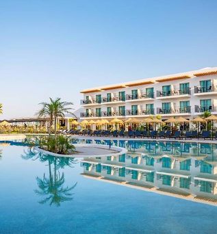 AP Cabanas Beach & Nature