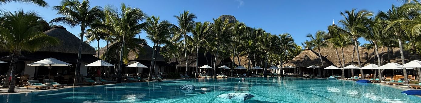 Paradis Beachcomber Pool