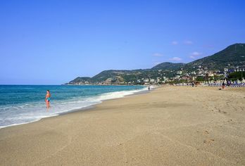 Kleopatra Arsi Hotel