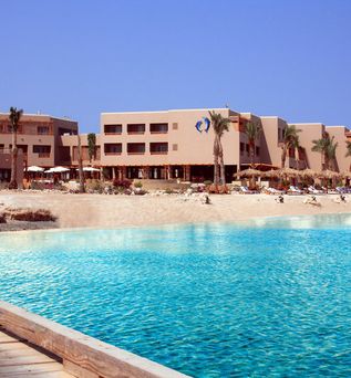 The Breakers Diving & Surfing Lodge