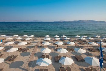 Caravia Beach Hotel & Bungalows